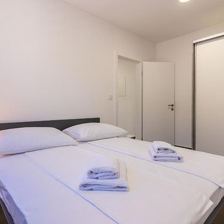Apartman Vischetti Cres Εξωτερικό φωτογραφία